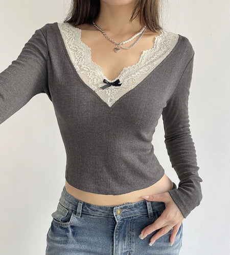 V Neck Vintage Fashion Women T-shirts Slim Bow Y2K Aesthetic Lace Patched Korean Autumn Tee Shirt Cute Knit Clothing