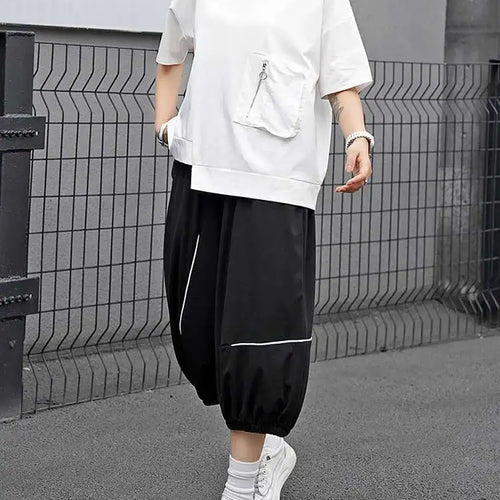 Load image into Gallery viewer, Women White Irregular Pocket Big Size Casual T-shirt New Round Neck Short Sleeve Fashion Tide Spring Summer 2025  1DJ0620
