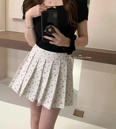 Women's Sweet White Floral Pleated Mini Skirts 2024 Summer Elegant High Waist A-line Short Skirt Fresh Style Streetwear Fashion