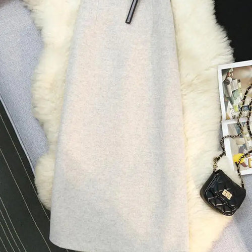 Load image into Gallery viewer, Autumn Winter New Beige Purple Elegant Woolen Skirt Female Black Elastic High Waist Party Wrap Hip Mid-length Skirt Vintage Chic
