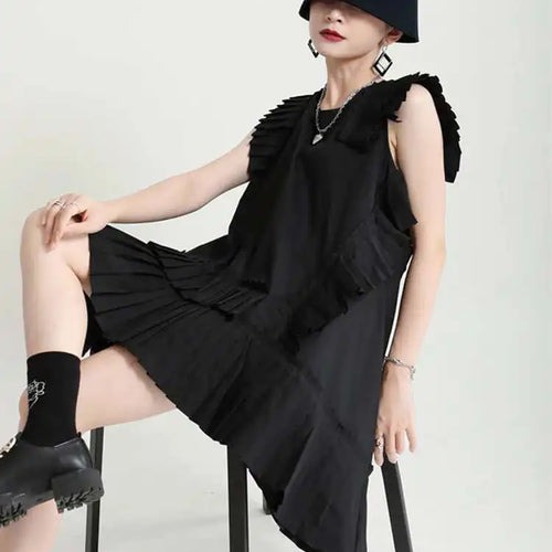 Load image into Gallery viewer, Women White Irregular Pleated Big Size Elegant Dress New Round Neck Sleeveless Fashion Tide Spring Summer 2025 1DH5375
