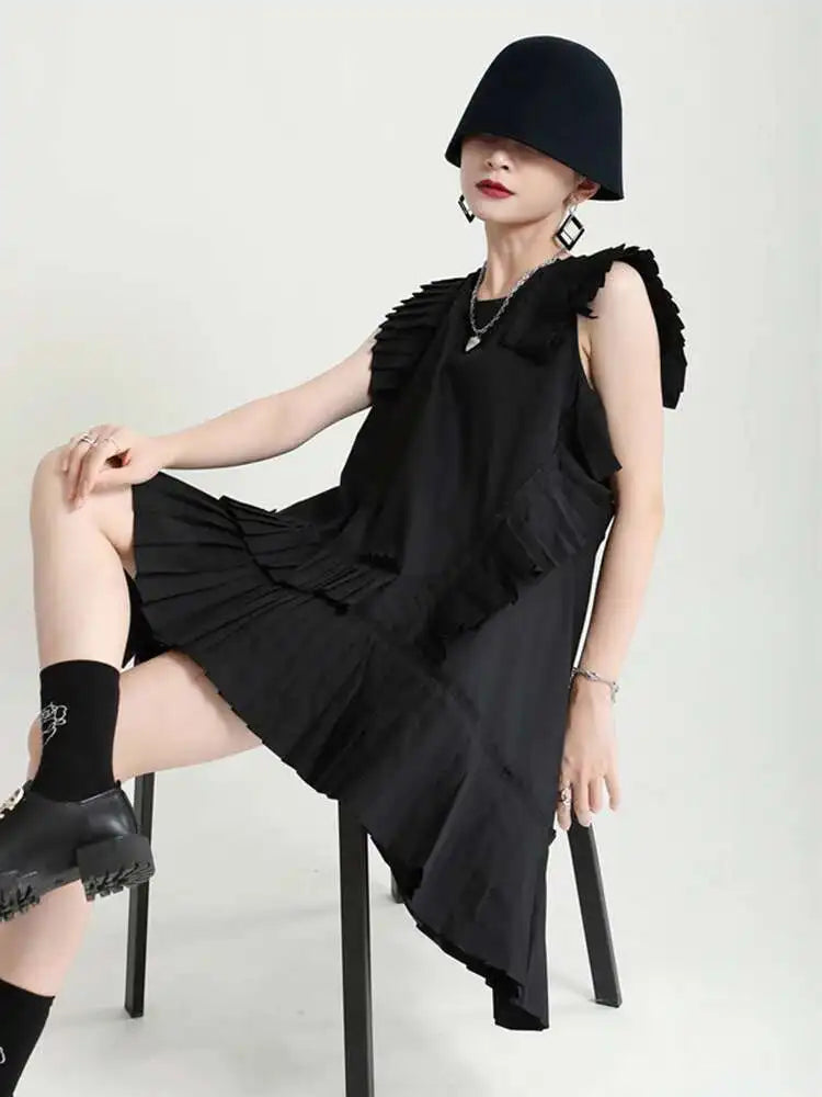 Women White Irregular Pleated Big Size Elegant Dress New Round Neck Sleeveless Fashion Tide Spring Summer 2025 1DH5375