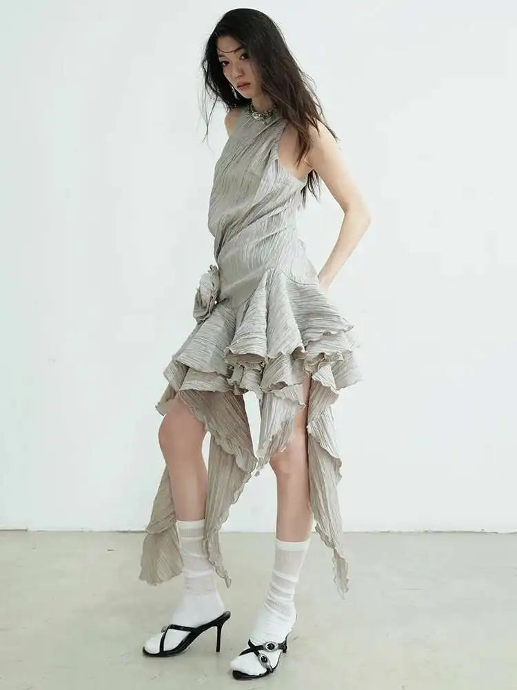 Women Gray Three-dimensional Flower Ruffles Mini Dress New Round Neck Sleeveless Fashion Tide Spring Summer 2025  1DJ0678