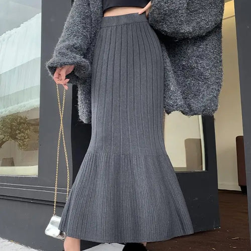 Load image into Gallery viewer, Vintage Women Solid High Waist Versatile Pleated A-line Long Skirt 2024 Autumn Winter French Sweet Knitted Fishtail Skirt Street
