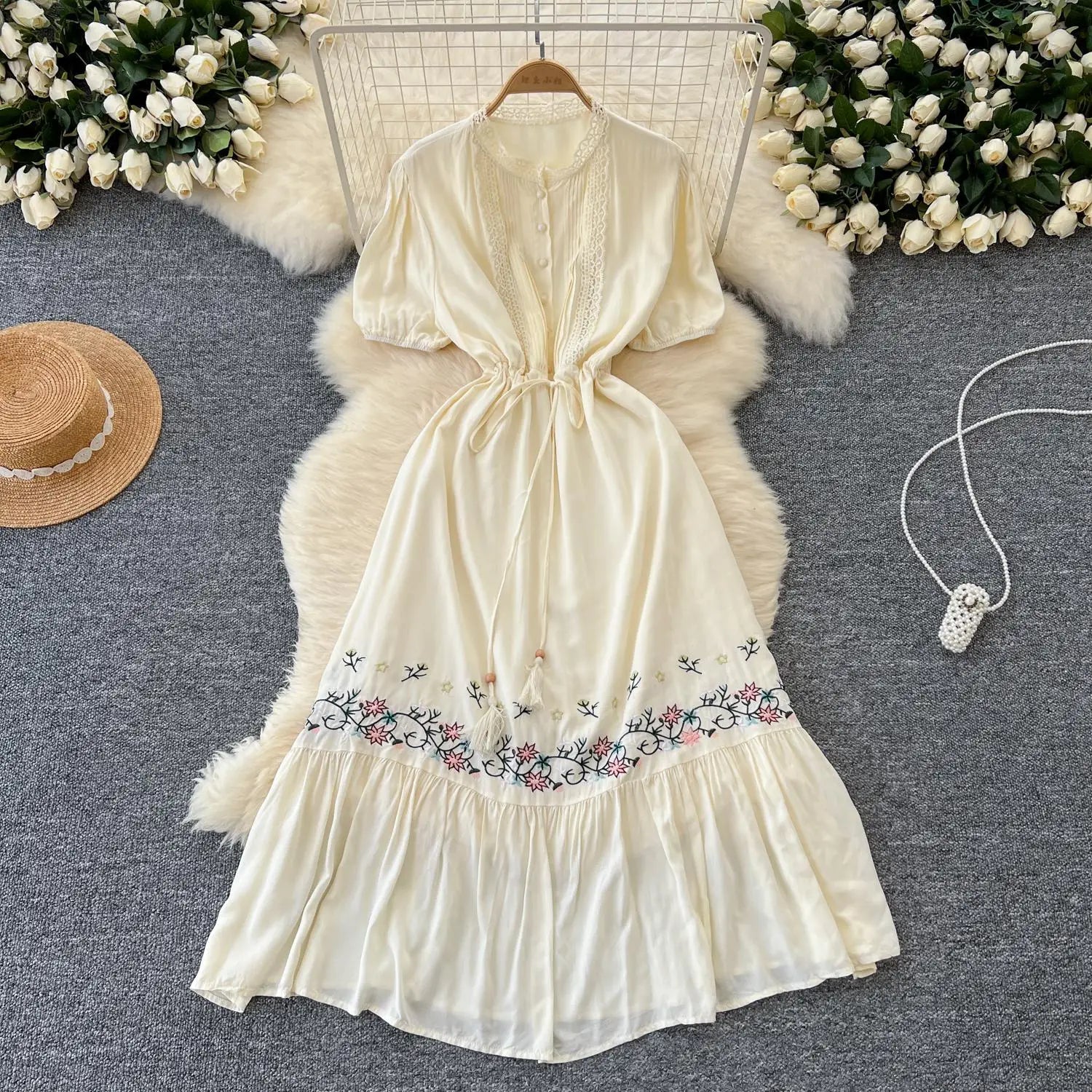 Retro 2024 Summer New Women's Round Neck Embroidered Lace Patchwork Lace Up Long Dresses Fashion Short Sleeves Button Dress Boho