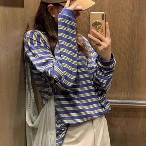 Load image into Gallery viewer, Simple Korean Woman T Shirts 2024 Ropa Mujer Vintage Long Sleeve Loose Tees Fashion Camisetas Casual Striped Y2k Tshirt Tops
