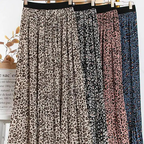 Load image into Gallery viewer, Woman Elegant Pleated Skirt 2023 Summer New Vintage Leopard Print Slim Versatile High Waist Female A-line Skirts Korean Fashion
