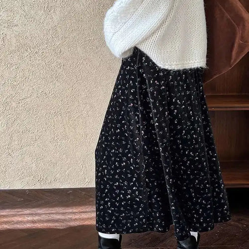 Load image into Gallery viewer, High Elastic Waist Black Pattern Printed Velvet A-line Half-body Skirt Women Fashion Tide New Spring Autumn 2025 1DH8929
