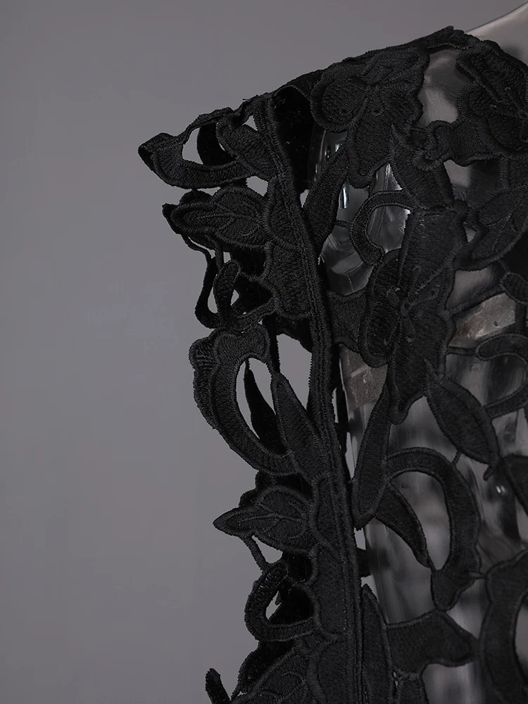 Women Black Lace Hollow Out Perspective Big Size Dress New Round Neck Sleeveless Fashion Tide Spring Summer 2025 1DJ0243