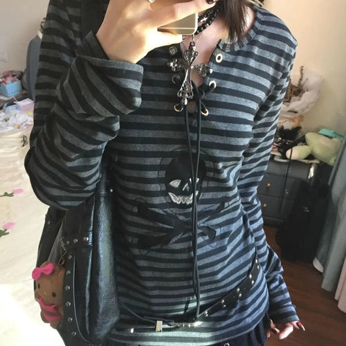 Load image into Gallery viewer, Stripe Grunge T-shirt Women Harajuku Vintage Punk Skull Print Tops Casual Y2k Aesthetic Streetwear Loose Gothic Bandage Tshirts
