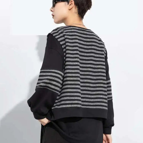 Load image into Gallery viewer, Black Striped Color-block Sweatshirt New Round Neck Long Sleeve Women Big Size Fashion Tide Spring Autumn 2025 1DH7485
