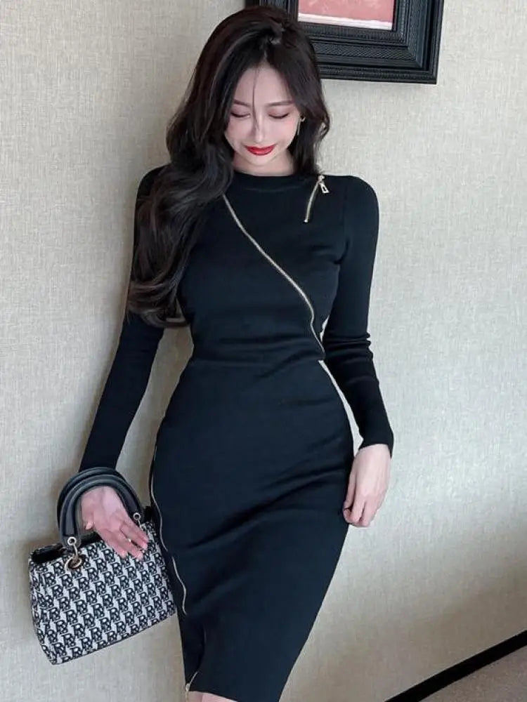 Autumn Black Sexy Club  Round Neck Zipper Dress Women A Line Casual Streets 2023 New Long Sleeved Party Slim Knit Hip Wrap Dress