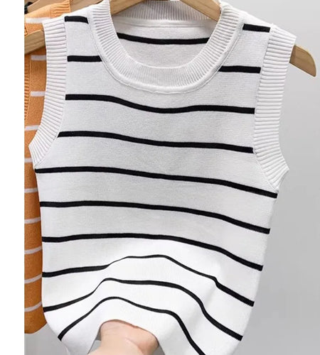 New 2024 Vintage Basic Bottoming Striped Patchwork Knit Vest Women Autumn Winter Elegant Sleeveless Slim Short Tank Tops Fashion