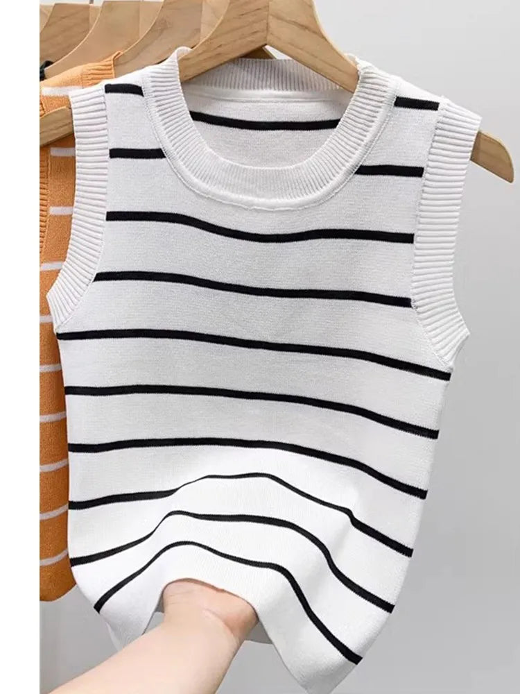 New 2024 Vintage Basic Bottoming Striped Patchwork Knit Vest Women Autumn Winter Elegant Sleeveless Slim Short Tank Tops Fashion
