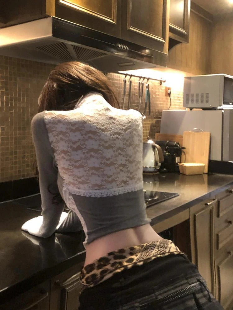 Y2k Aesthetic Vintage Lace Patchwork Tees 2025 Slim Fit Streetwear Autumn Bow Tshirts Women Harajuku Grunge Bottoming Crop Tops