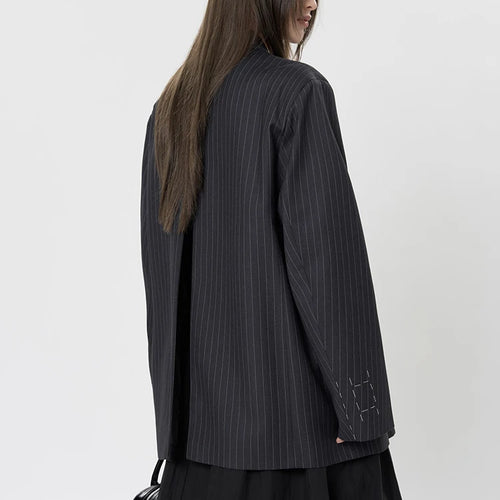 Load image into Gallery viewer, Women Black Gray Striped Back Zipper Slit Big Size Blazer New Lapel Long Sleeve Jacket Fashion Spring Autumn 2025 1DH9499
