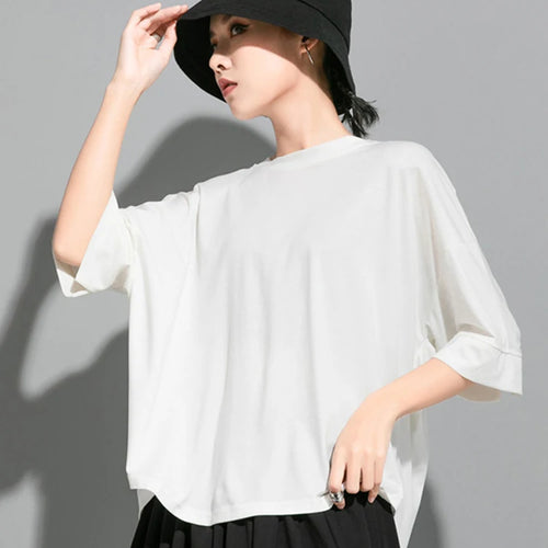 Load image into Gallery viewer, Women White Irregular Big Size T-shirt New Round Neck Three-quarter Batwing Sleeve Fashion Tide Spring Summer 20251DJ1823
