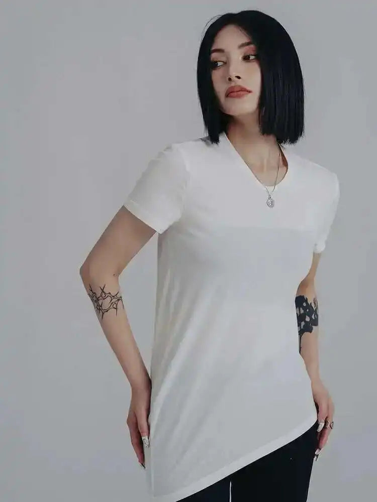 Women White Black Irregular Hem Holes Slim T-shirt New Round Neck Short Sleeve Fashion Tide Spring Summer 2025 1DE8432