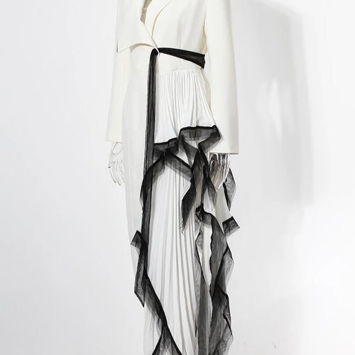 Load image into Gallery viewer, Women White Irregular Pleated Elegant Long Blazer New Lapel Long Sleeve Jacket Fashion Tide Spring Autumn 2025 7AB4740
