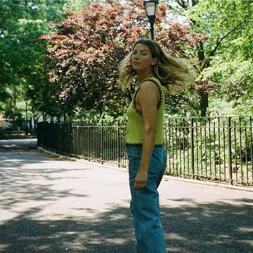 Load image into Gallery viewer, Contrast Color Knit Sweater Vest Women O Neck Single-btrasted Sleeveless Crop Tops Ladies Fashion Knitted Tops Vest
