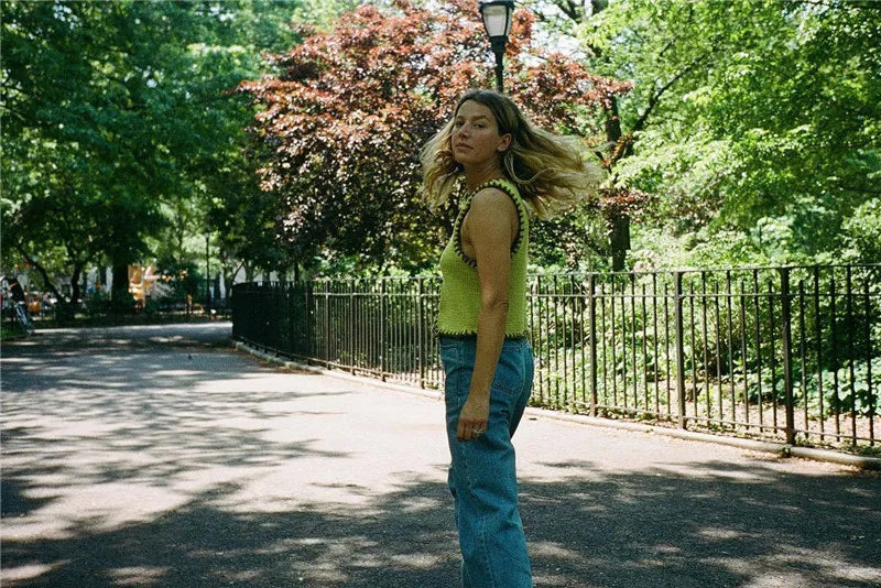 Contrast Color Knit Sweater Vest Women O Neck Single-btrasted Sleeveless Crop Tops Ladies Fashion Knitted Tops Vest