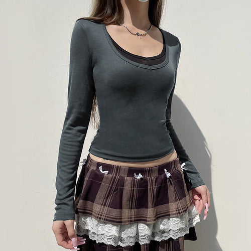 Load image into Gallery viewer, y2k Tops Women Goth Grunge Clothes Slim Fit V Neck Patchwork Long Sleeve Cropped T Shirts 2000s Clothing Streetwear
