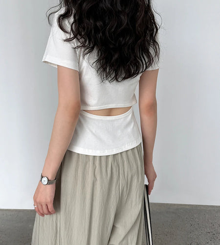 Women Dark Gray Back Hollow Out Casual Slim T-shirt New Round Neck Short Sleeve Fashion Tide Spring Summer 2025 1DJ1546