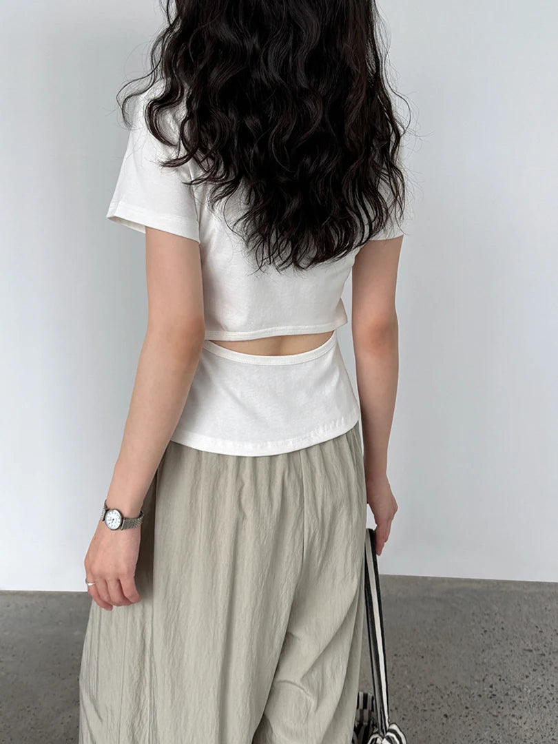 Women Dark Gray Back Hollow Out Casual Slim T-shirt New Round Neck Short Sleeve Fashion Tide Spring Summer 2025 1DJ1546