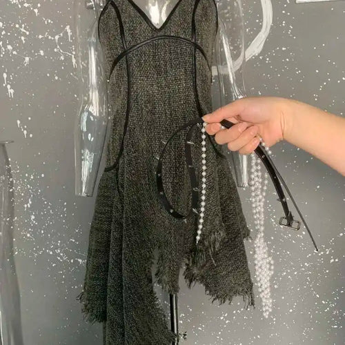 Load image into Gallery viewer, Women 25% Wool Irregular Tassels Burr Hem Vintage Dress New V-Neck Sleeveless Fashion Tide Autumn Winter 2025 1DH4036
