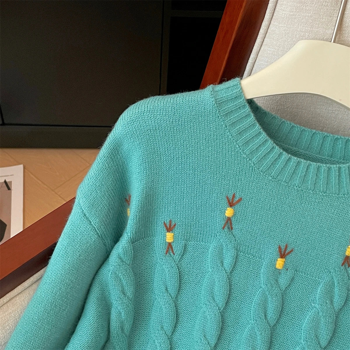 Korean Retro Women's Blue Embroidery Round Neck Vacation Twists Knit Sweater Autumn Winter Red Long Sleeve Fashion Pullover Tops