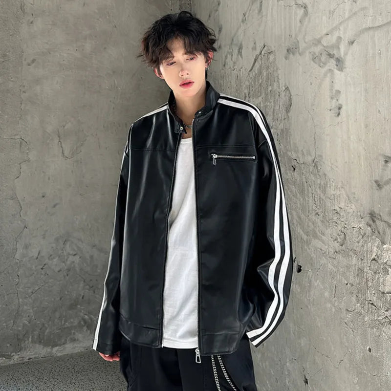 Niche Design Stand Collar Men's PU Leather Jacket Stripe Contrast Color Pockets Casual Male Jackets 2024 Autumn 9C9025