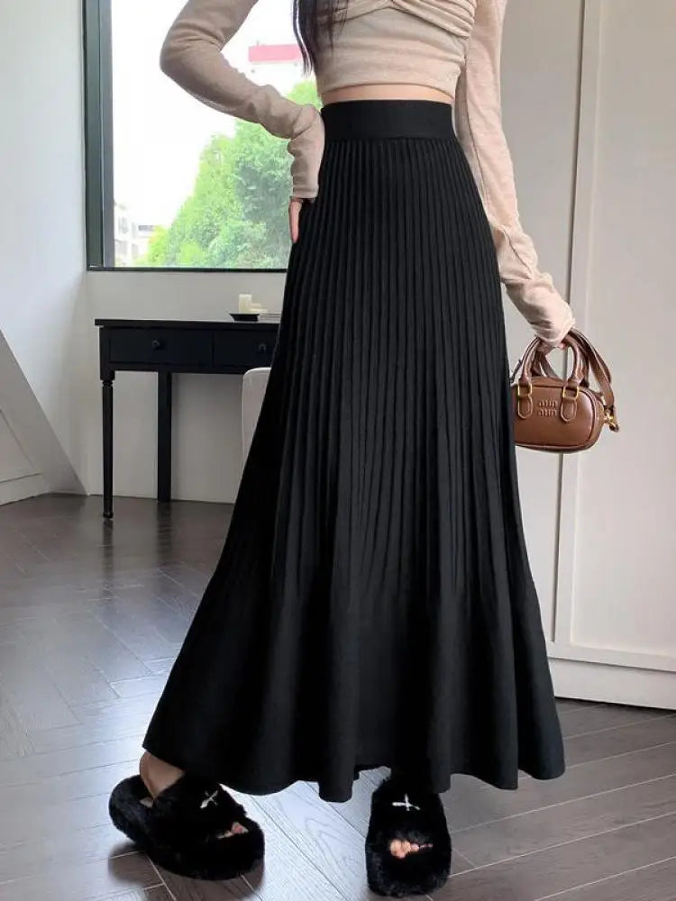 Autumn Winter Women's Black Elastic High Waist Skirt Korean Version Retro Beige Elegant Vacation Party Pleated A-line Long Skirt