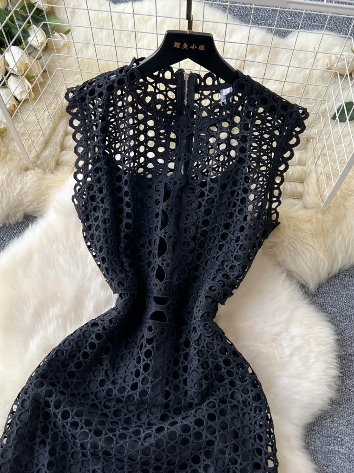 French Women Black Hollow Out Sleeveless Zipper Long Dress White Elegant Round Neck Slim Evening Party Dress Summer Street Trend