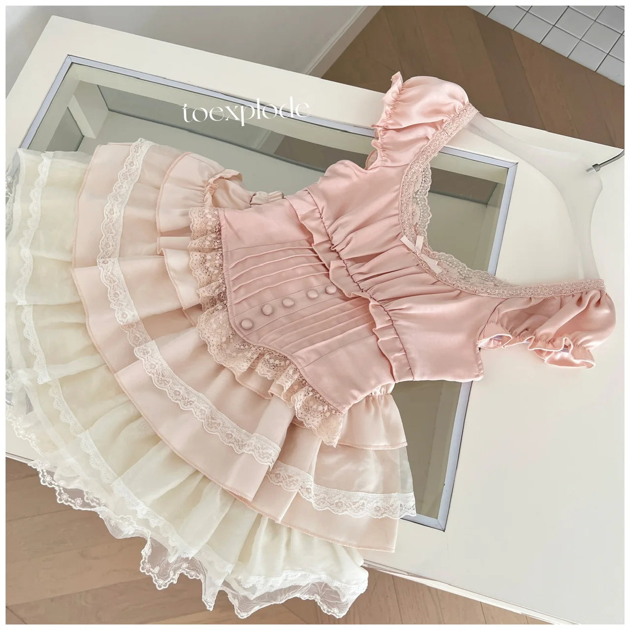 French Summer Sweet Pink Patchwork Lace Short Sleeve Tops And Beige High Waist Ruffle Edge Cake Mini Skirt Women Two Piece Sets