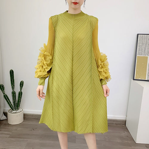 Load image into Gallery viewer, Spring Folds Dresses For Women Half High Collar Puff Sleeve High Waist Oversize Midi Dress Female Fashion Clothes
