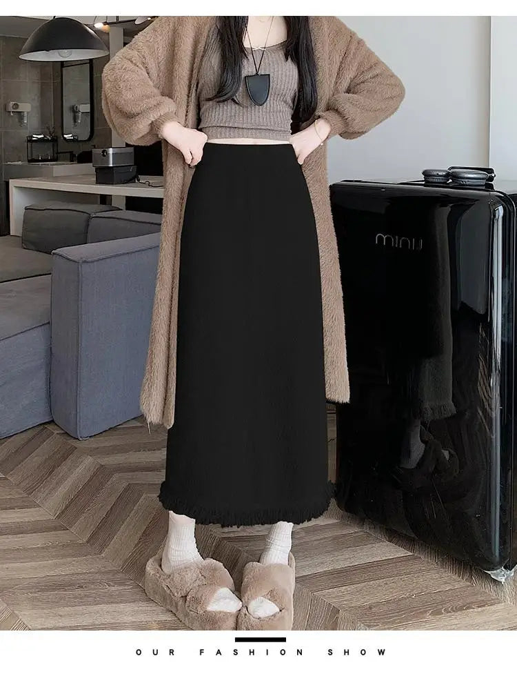 Vintage Women Black White Tassel Elegant High Waist Party Long Skirt 2024 Autumn Winter Khaki Straight Wrap Hip Knitted Skirts
