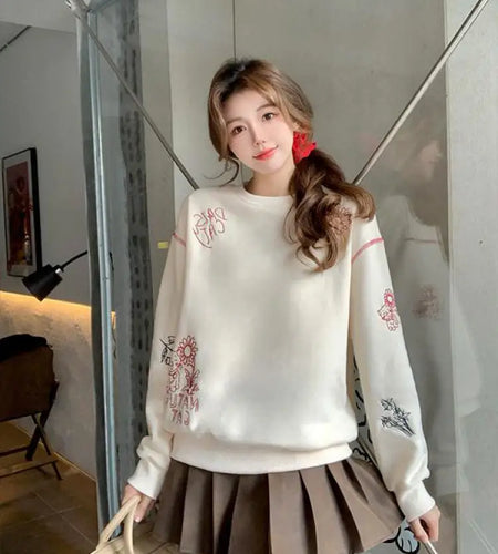 Autumn Winter New Beige Letter Embroidery Velvet Sweatshirt Thick Women French Vintage Loose Long Sleeved Vacation Pullover Tops