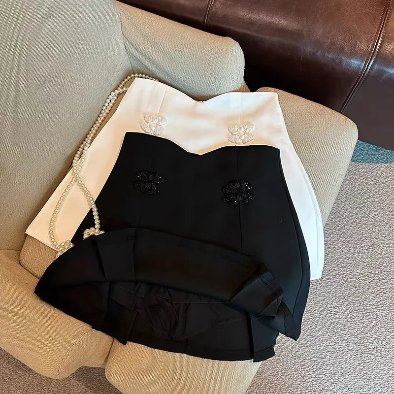 White Chinese Style Button Up Mini Skirts Women Black High Waisted Pleated A-line Wrapped Hip Short Skirt Chic Korean 2024 Retro
