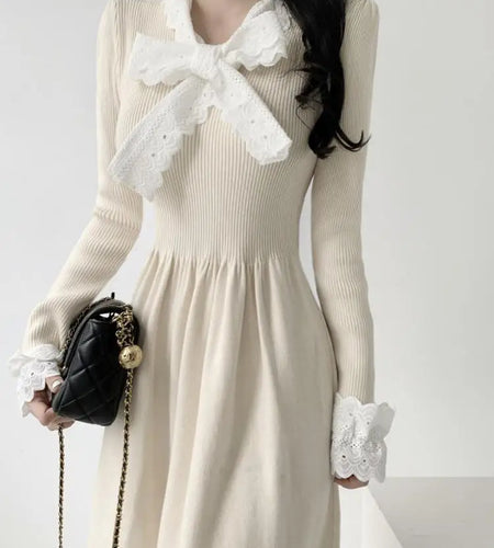 Korean Retro 2024 New Women Black Beige Patchwork Lace Holiday Pleated Dress Autumn Winter Red Bow Bandage Knitted Dress Popular