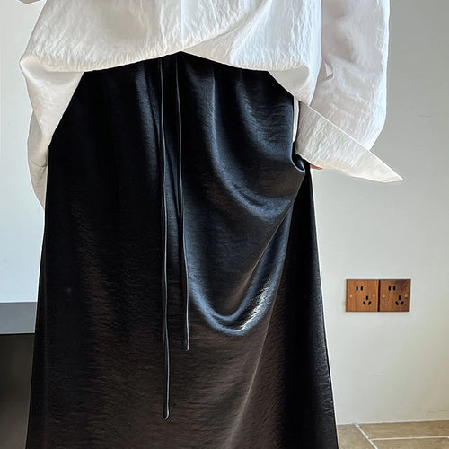 Load image into Gallery viewer, High Elastic Waist Black Satin Drawstring Elegant Half-body Skirt Women Fashion Tide New Spring Autumn 2025 1DJ0193

