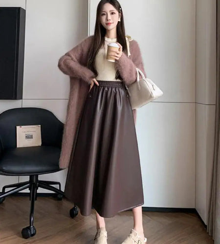 Autumn Winter French Vintage Brown Temperament Pu Leather Skirts For Woman Black Slim Elegant High Waisted Pleated Skirt Fashion