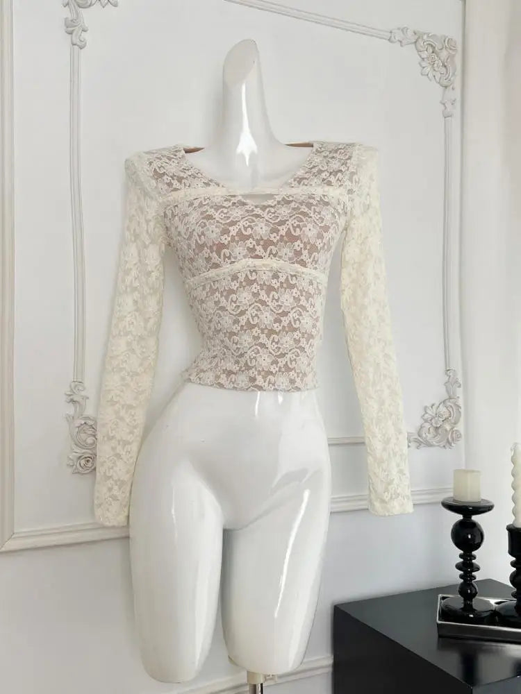 Autumn Vintage Ladies Beige Lace V Neck Pullover T Shirt French Fashion Women Elegant Long Sleeved Short Bottom Tops Simplicity