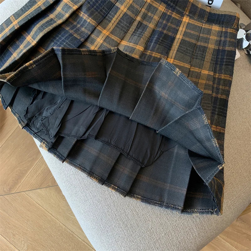 2024 New Women Fashion Vintage Academy Style Plaid Patchwork Pleated Short Skirt Sweet A-line High Waist Mini Skirts Versatile