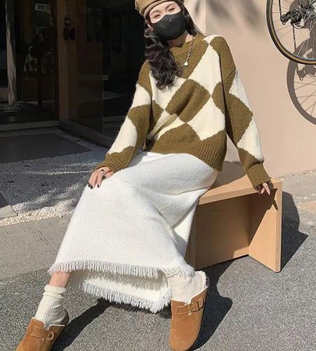 Korean Fashion Black White Tassels Elegant High Waist Long Skirt Women Khaki Slim Versatile Party Skirts 2024 New Autumn Winter