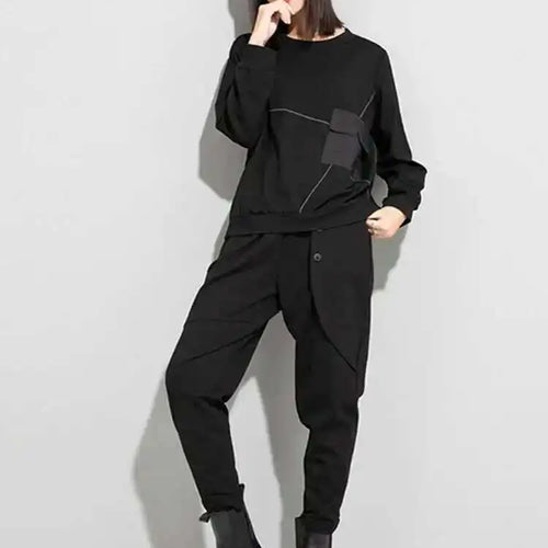 Load image into Gallery viewer, Women Black Topstitched Big Size Casual T-shirt New Round Neck Long Sleeve Fashion Tide Spring Autumn 2025 1DE4952
