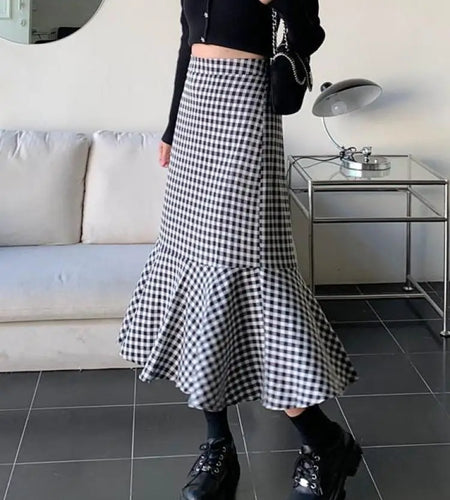 2023 New Spring Summer Women Skirt High Quality Black White Plaid Mermaid Skirt Elastic High Waist Slim Versatile Midi Skirts