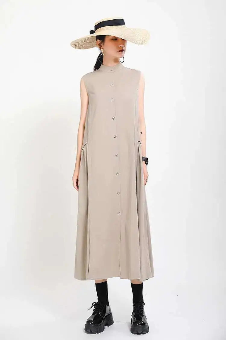 Women Khaki Split Pleated Long  Dress New Stand Collar Sleeveless Loose Fit Fashion Tide Spring Summer 2025 1Y353