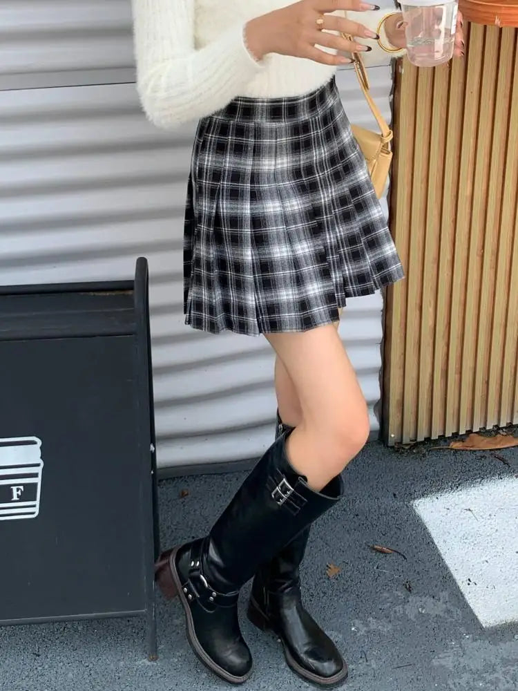 Korean Style Women's Black Plaid High Waist Corduroy Pleated Short Skirt Autumn Winter Ladies Retro Red Elegant Sexy Mini Skirts