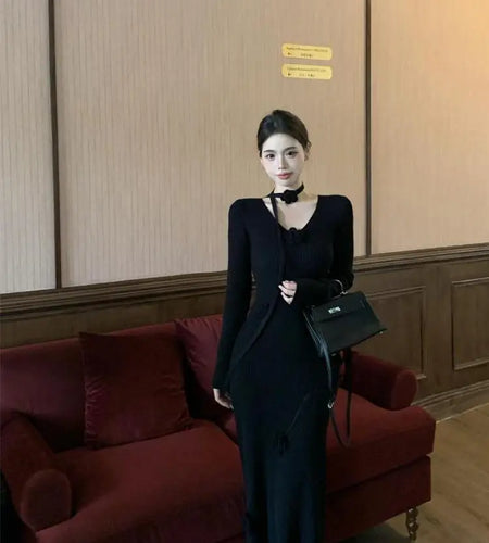 New Solid Flower Decorate V Neck Long Sleeve Knitted Dress Autumn Winter French Fashion Slim Long Sleeves Elegant Wrap Hip Dress