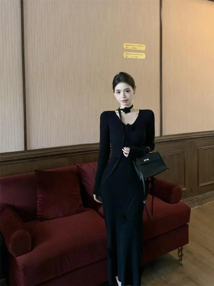 New Solid Flower Decorate V Neck Long Sleeve Knitted Dress Autumn Winter French Fashion Slim Long Sleeves Elegant Wrap Hip Dress